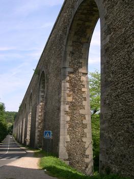 Aquädukt, Buc, Frankreich