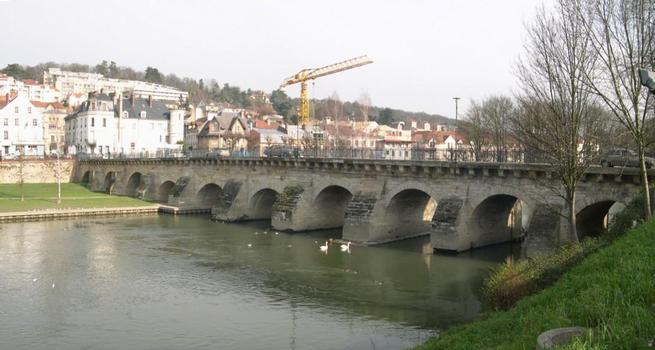 Pont aux Perches - Meulan, France