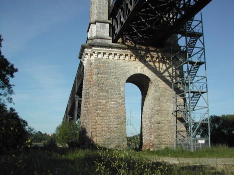 Eisenbahnbrücke bei Cubzac-les-Ponts von 1886