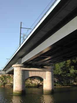 Eisenbahnbrücke über die Nive in Bayonne