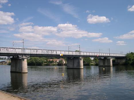 Conflans Railroad Bridge