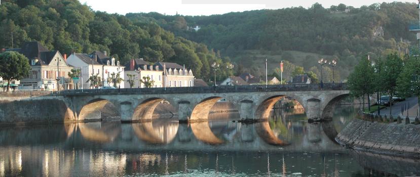 Pont-Neuf de Terrasson-la-Villedieu - Terrasson-la-Villedieu, Dordogne (24), Aquitaine, France