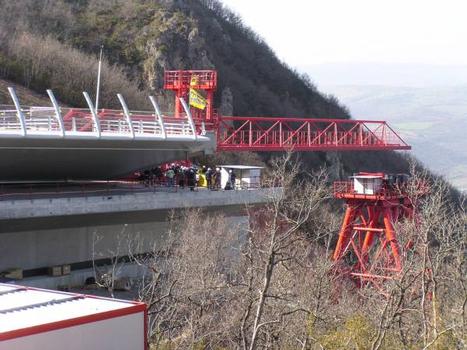 Millau Viaduct.The deck approaches the first temporary pier