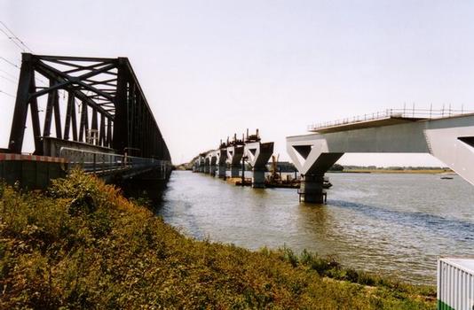 Pont-TGV de Hollandsch Diep
