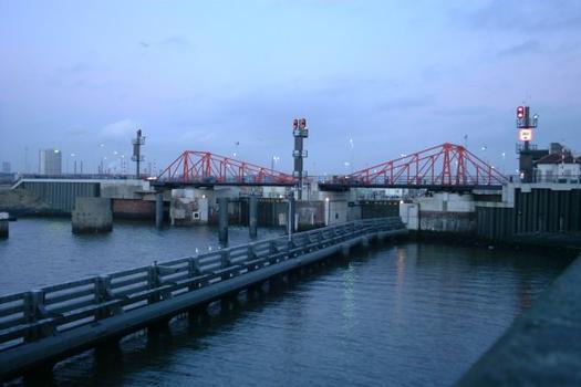 Drehbrücke IJmuiden
