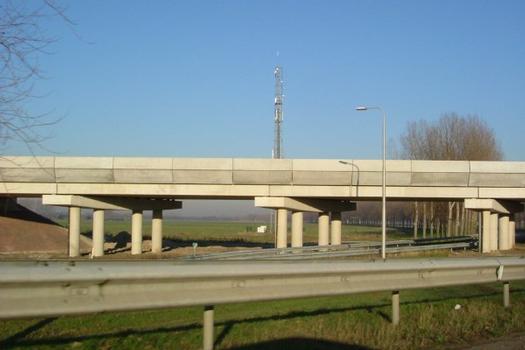Betuweroute crossing chord A2 from Utrecht A15 to Rotterdam