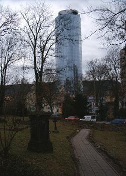 Intershop Tower, Jena – 
Vom alten Friedhof aus gesehen
