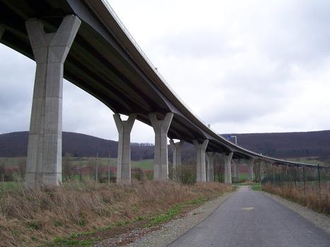 Autobahnbrücke über das Werratal bei Einhausen