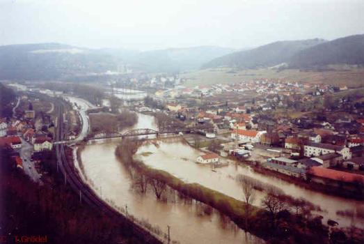 Blick von Dornburg auf Dorndorf-Steudnitz, Frühjahrshochwasser