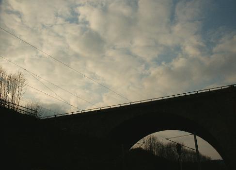 Saalebrücke, Jena. Abendstimmung über der Westseite