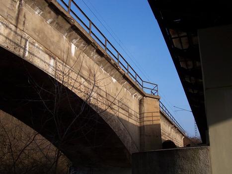 Brücken am Gleisdreieck Großheringen