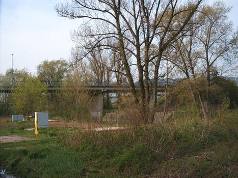 Bridge across the Saale on the new Lobedaer Strasse at Jena