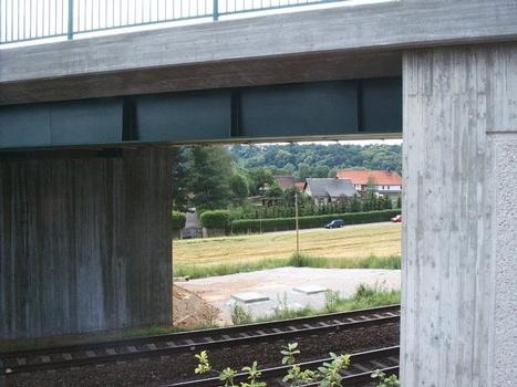 Straßenbrücke der Stadtrodaer Str über die Saale-Holzlandbahn