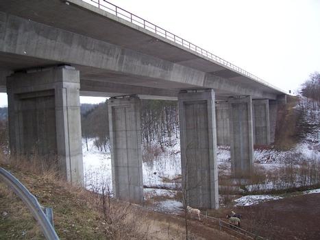 Autobahnbrücke der A4 bei Podelsatz
