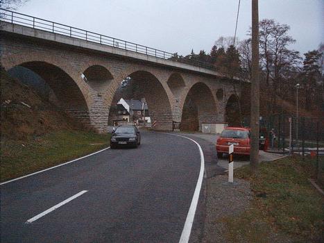 Eisenbahnbrücke in Lobenstein Ortsausgang Richtung Harra