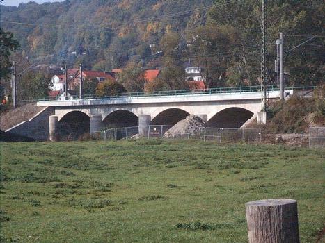 Pont ferroviaire sur la Saale à Grossheringen