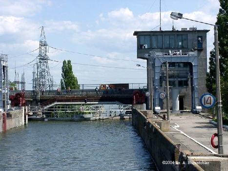 Lock on the Dnepr at Kremenchuk, Ukraine