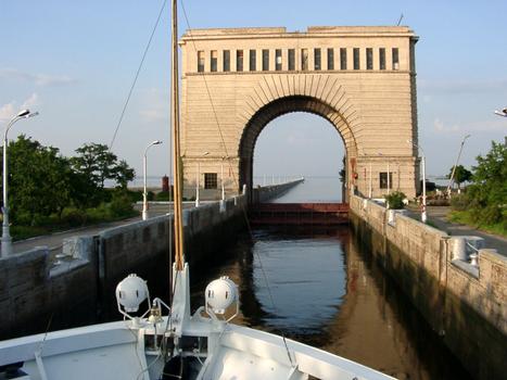 Lock at Novaya Kakhovka, Ukraine