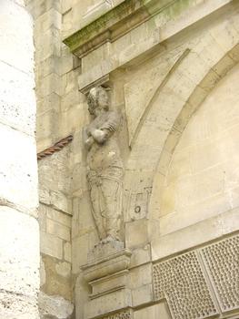 Vestiges de l'aqueduc romain «d'Arcueil» et portail Renaissance du Château des Arcs (à Cachan)