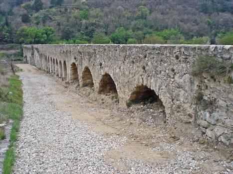 Ansignan Aqueduct Bridge