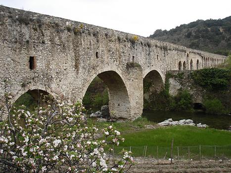 Pont-aqueduc romain d'Ansignan
