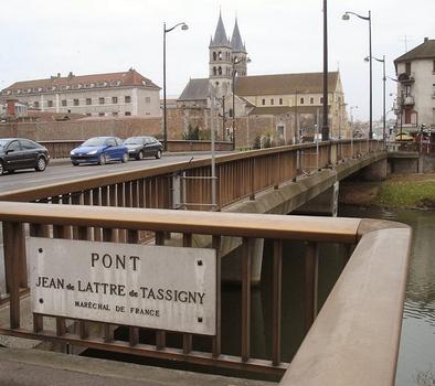 Melun (77)Pont Jean de Lattre de Tassigny