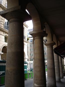 Rue des Colonnes Buildings, Paris (2nd Arrondissement)