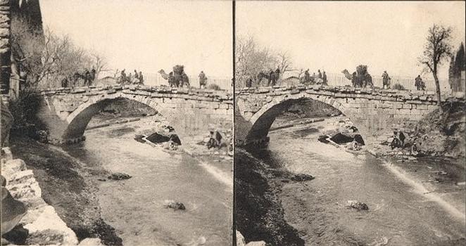 Ponts des Caravanes, Smyrne (Izmir). Vue stéréoscopique, vers 1900.