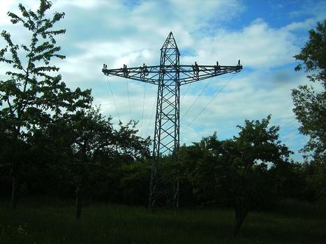 Endmast der 20 kV-Leitung Sindelfingen-Renningen