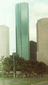 Wells Fargo Plaza Building, Houston. 
The usual architectural view from the west