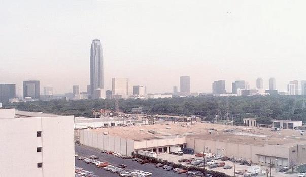 Williams Tower, Houston