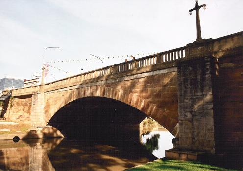 Lennox Bridge (1839), Sydney
Eastern face with original masonry