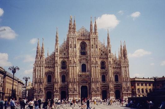 Cathédrale de Milan
Vue depuis la piazza del Duomo