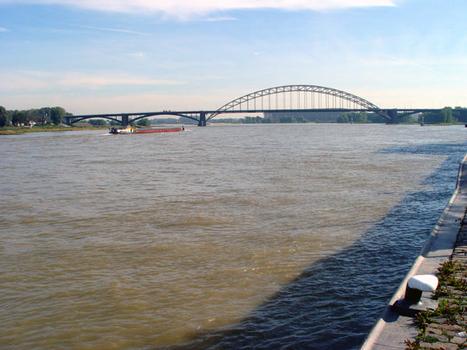 Waalbrug, Nijmegen
