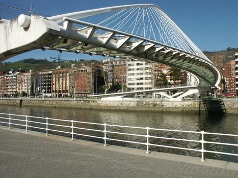 Calatrava Brücke Bilbao
