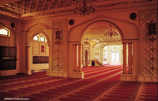 DURBAN (Natal) – Mosquée Jumah, salle de prières