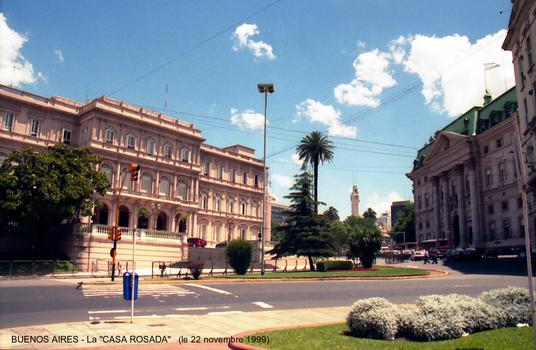 BUENOS AIRES - Plaza de Mayo, «CASA ROSADA», siège du Gouvernement et de la Présidence de la République