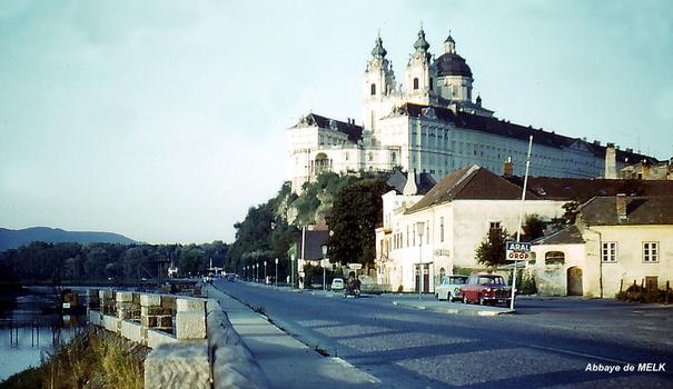MELK (Basse-Autriche) – L'Abbaye baroque surplombe le Danube depuis 1736 (Architecte Jacob Prandtauer)