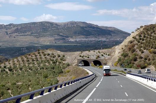 Autovia A 44 – E 902 (Andalucia), les tunnels de ZARZALUEJO (Sierra de Almadén), entre Jaén et Granada