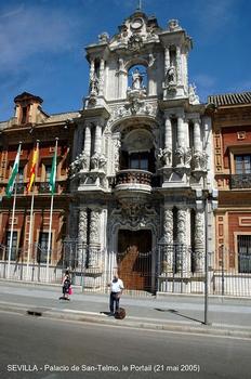 SEVILLA (Andalucia) – « Palacio de San-Telmo », construit au 17e siècle pour accueillir l'Ecole navale, il abrite aujourd'hui la « Junta de Andalucia » (Gouvernement régional)