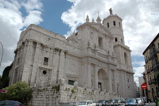 VALLADOLID (Castilla y León) – La Cathédrale, commencée à la fin du 16e siècle, elle reste inachevée