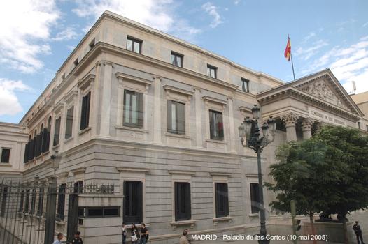MADRID – «Congreso de los Diputados» ou «Palacio de las Cortes», siège du Parlement espagnol. Achèvement de la construction en 1850, pour le bâtiment à façade néo-classique