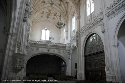 TOLEDO (Castilla-La Mancha) – Monastère de «San Juan de los Reyes», construit au XVe dans le style gothique avec apport de mudéjar. Le cloître de style gothique flamboyant est l'un des plus beaux d'Espagne