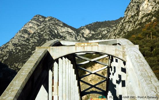 Communes de LEVENS & UTELLE (06, Alpes Maritimes) – Pont «A. Durandy», franchissement de la rivière Vésubie par la RN 202