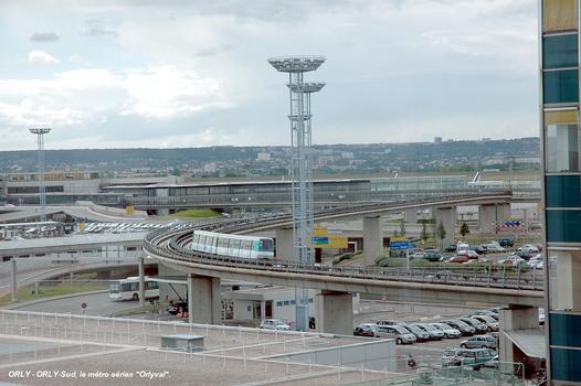 Aéroport de PARIS-ORLY – Métro automatisé « Orlyval »