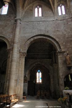 LA CANOURGUE (48, Lozere) – Eglise Saint-Martin, les arcades romanes entre nef et collatéral