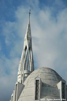 NICE (06, Alpes-Maritimes) – Eglise Jeanne d'Arc, classée Monument Historique en 1992. Eglise à coupoles construite de 1926 à 1933, architecte Jacques DROZ