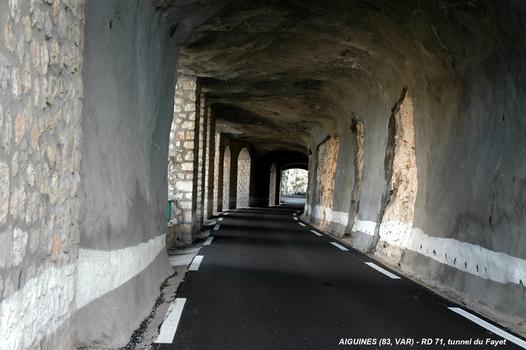 AIGUINES (83, VAR) - Gorges du Verdon, tunnel du Fayet sur la RD 71 (Corniche Sublime)