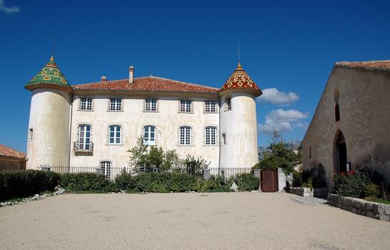 AIGUINES (83, Var) – Le Château, façade sud