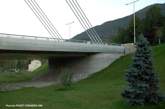 PUGET-THENIERS (06, Alpes-Maritimes) – Le Pont du Var, culée rive-droite